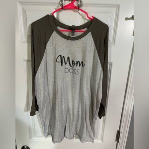 Mom Boss 3/4 shirt
